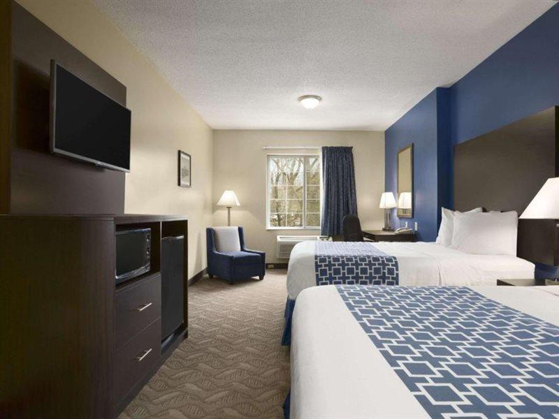 Days Inn & Suites By Wyndham Cherry Hill - Philadelphia Extérieur photo