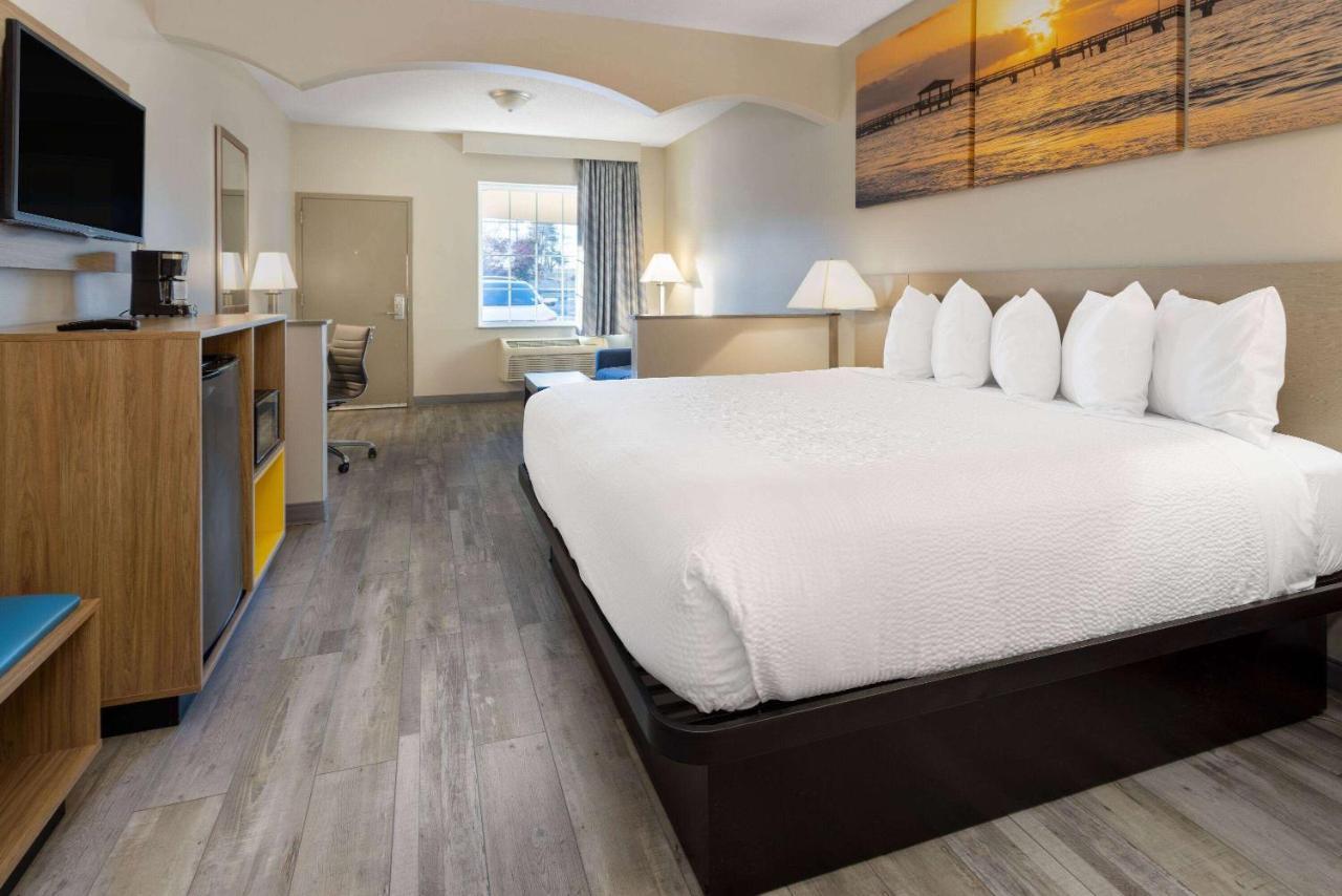 Days Inn & Suites By Wyndham Cherry Hill - Philadelphia Extérieur photo