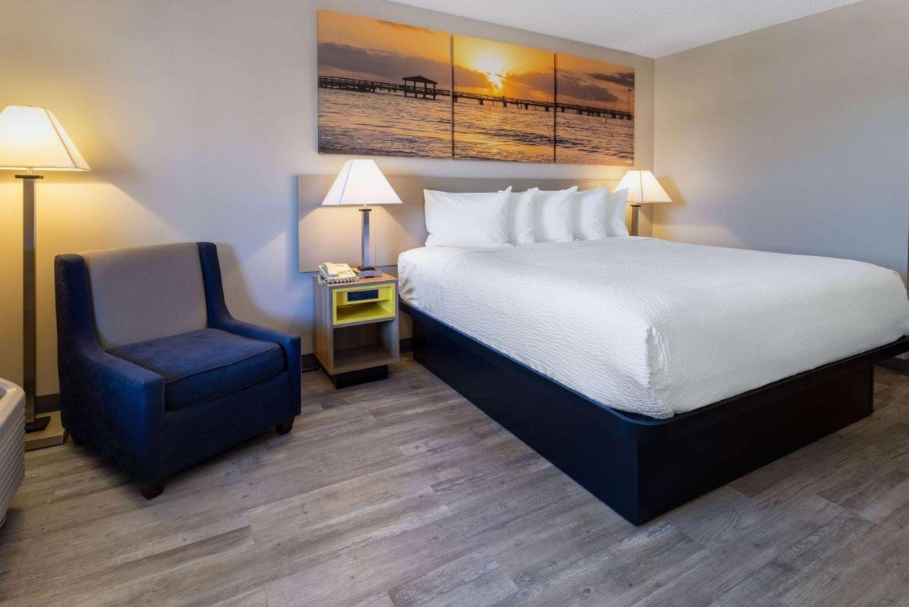 Days Inn & Suites By Wyndham Cherry Hill - Philadelphia Extérieur photo