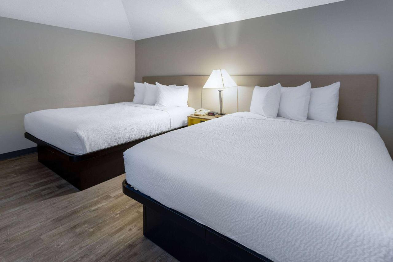 Days Inn & Suites By Wyndham Cherry Hill - Philadelphia Extérieur photo