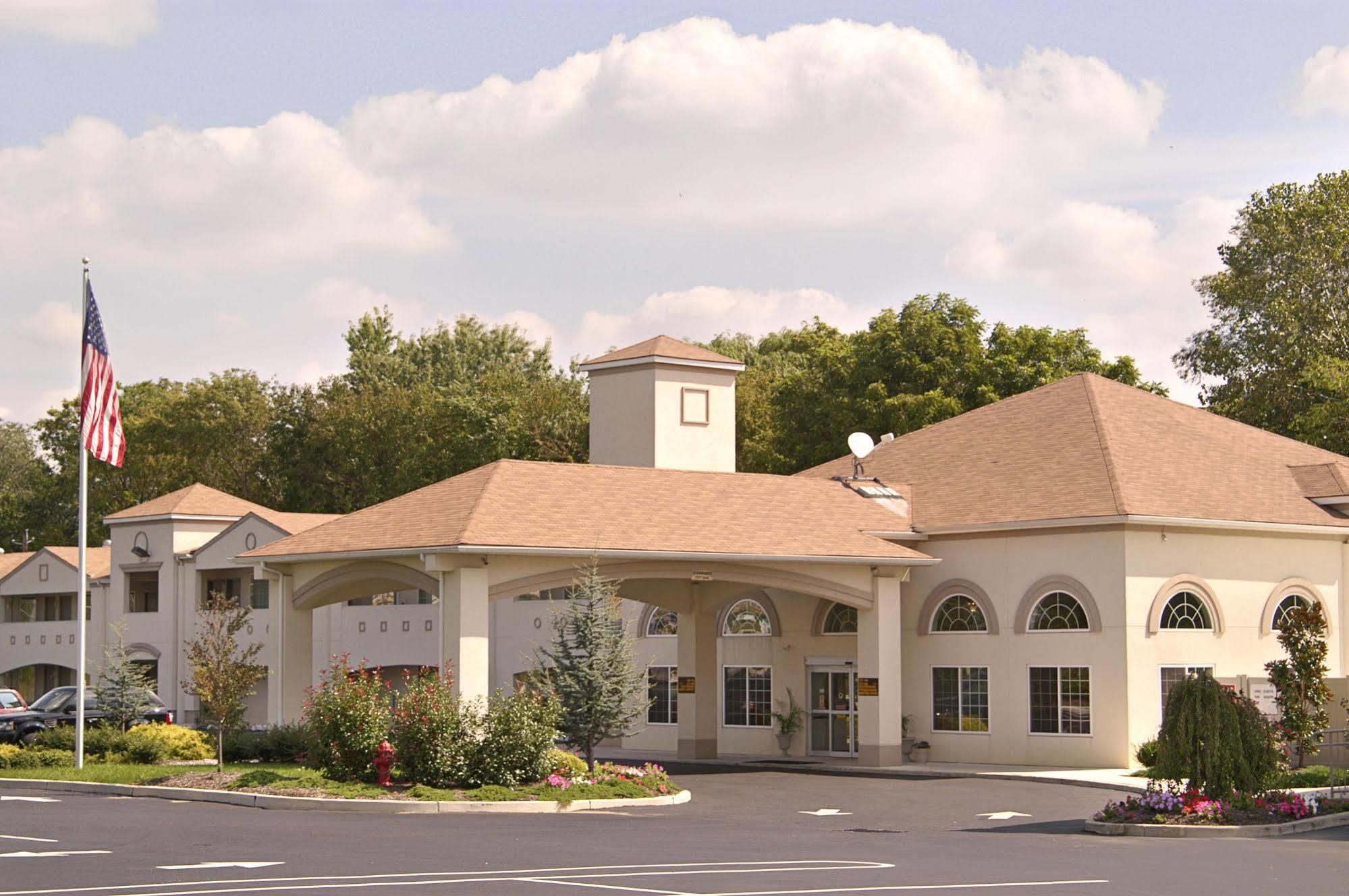 Days Inn & Suites By Wyndham Cherry Hill - Philadelphia Extérieur photo